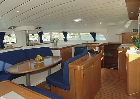 Catamarano Azul Tekne