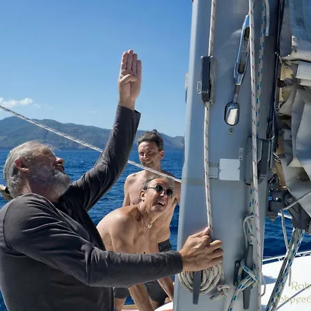 Tekne Catamarano Azul