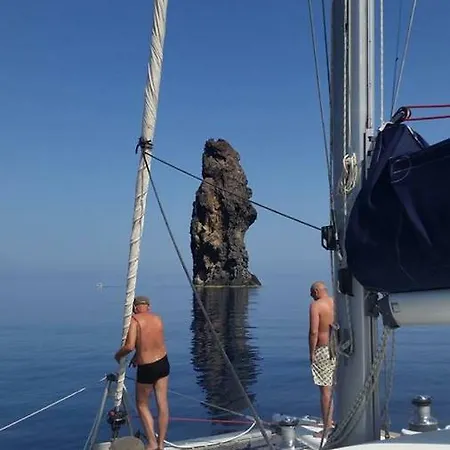 Tekne Catamarano Azul Quattro Pani