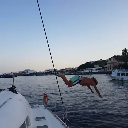Tekne Catamarano Azul Quattro Pani