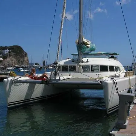 Catamarano Azul Tekne